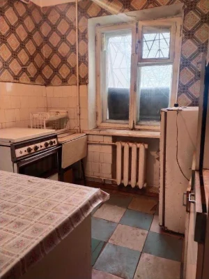 URGENT! It is possible according to the programs! 1-room apartment near the Park