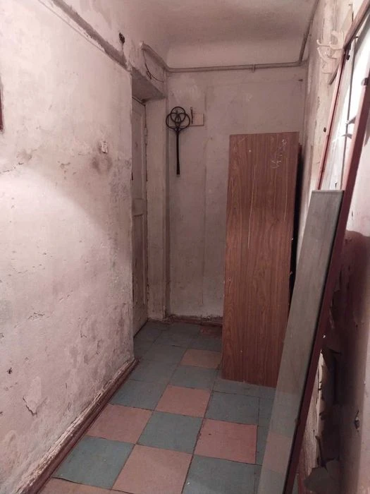 URGENT! It is possible according to the programs! 1-room apartment near the Park