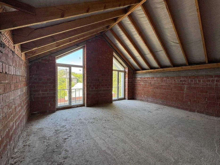 Продам якісний будинок в Києві | 165 м2 | 3 сотки | газ і вл