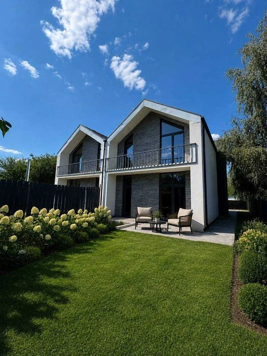 Продам якісний будинок в Києві | 165 м2 | 3 сотки | газ і вл
