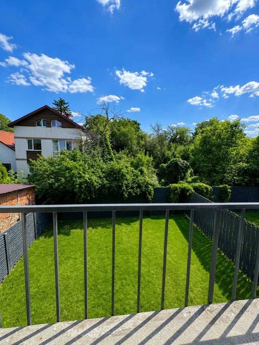 Продам якісний будинок в Києві | 165 м2 | 3 сотки | газ і вл