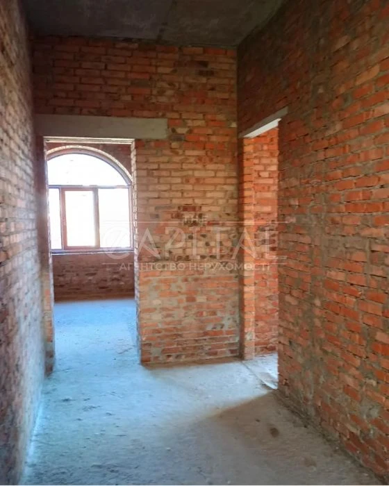 Будинок 456 м² у Києві | 10 соток | Котеджне містечко «Десня