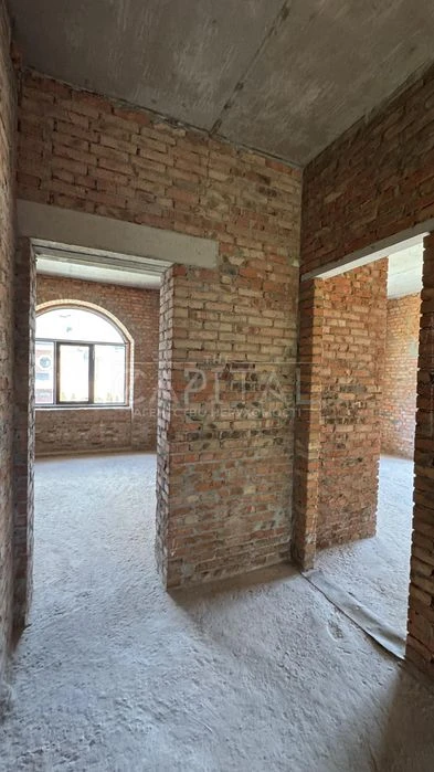 Будинок 456 м² у Києві | 10 соток | Котеджне містечко «Десня