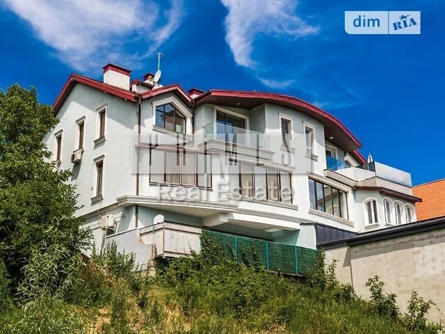 Продаж 3 поверхового будинку з ділянкою на 7 соток, 333 кв.