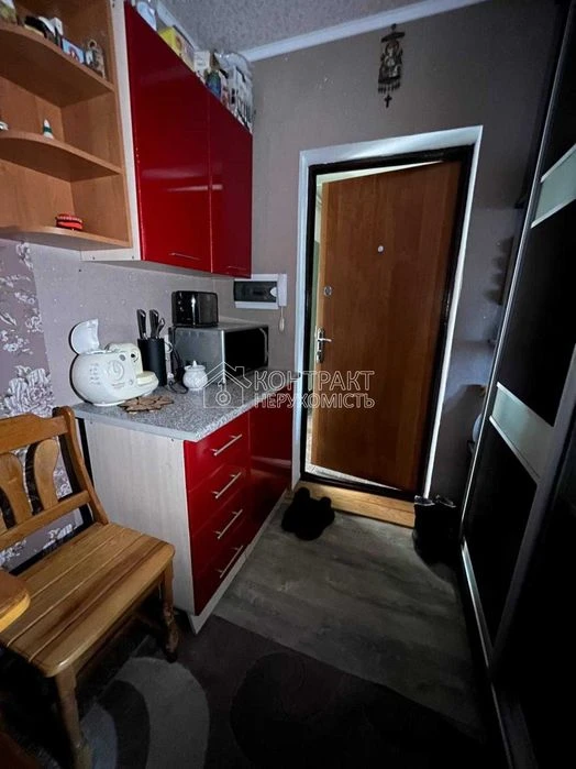 Ideal for a start-up or rental! Bright studio apartment in Nemyshlyansk