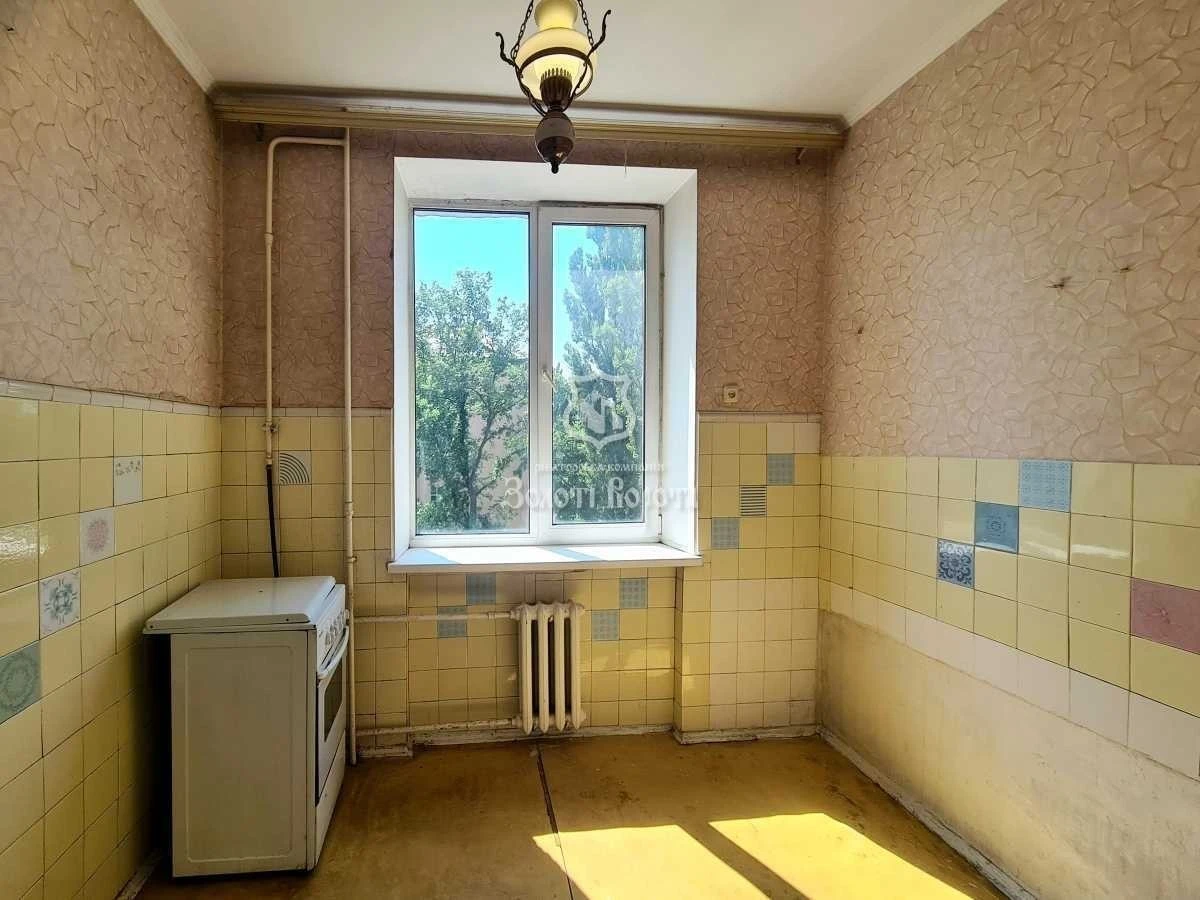 3-room apartment for sale 70.3 m², Ivan Svitlychnogo St.,