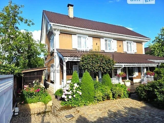 Продаж 2 поверхового будинку з ділянкою на 6 соток, 213 кв.