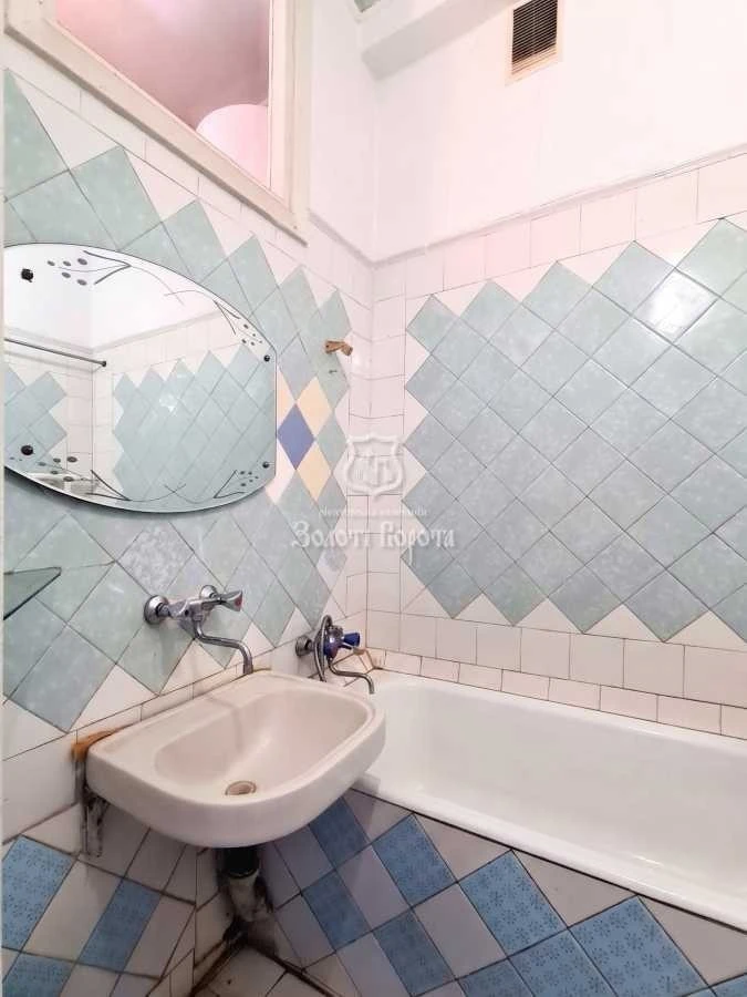 3-room apartment for sale 70.3 m², Ivan Svitlychnogo St.,