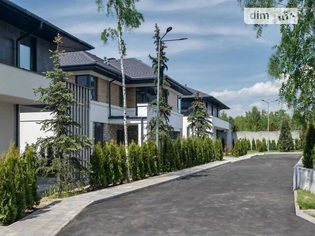 Продаж 2 поверхового будинку з ділянкою на 26 соток, 320 кв.