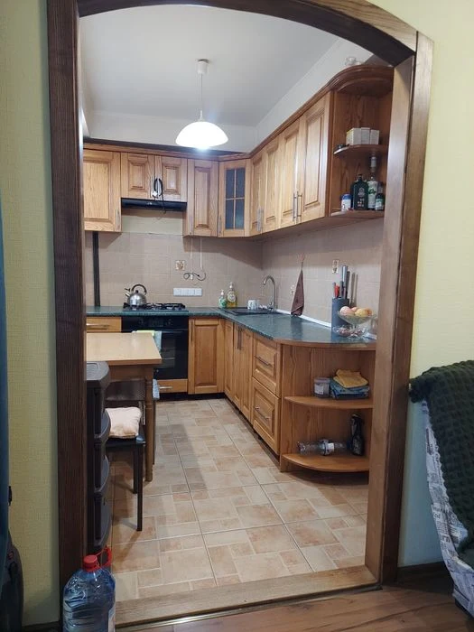 2 комн.кв. пл.Фестивальная ремонт,мебель 28000у.е.