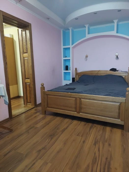 2 комн.кв. пл.Фестивальная ремонт,мебель 28000у.е.