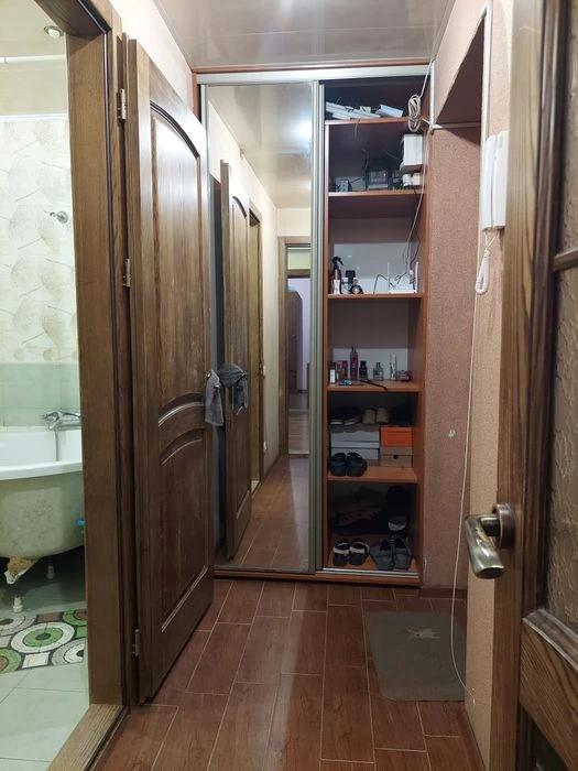 2 комн.кв. пл.Фестивальная ремонт,мебель 28000у.е.
