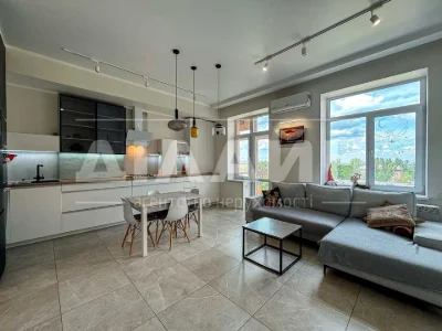 Apartment. Zaporizhzhia, Metallurgiv Ave.