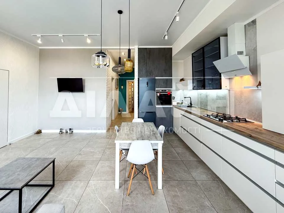 Apartment. Zaporizhzhia, Metallurgiv Ave.