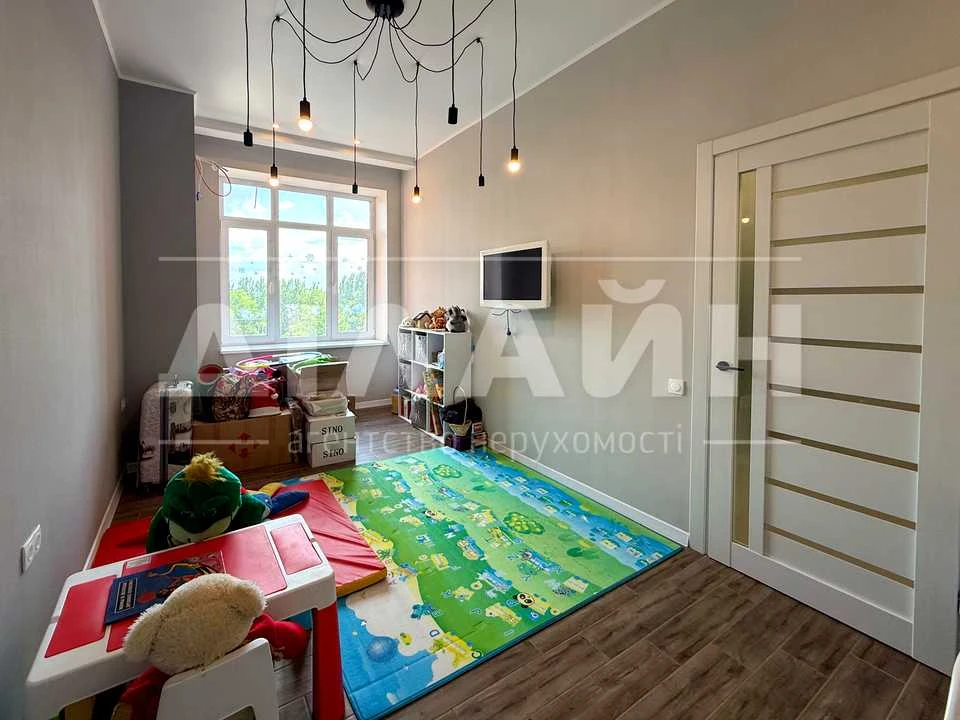 Apartment. Zaporizhzhia, Metallurgiv Ave.