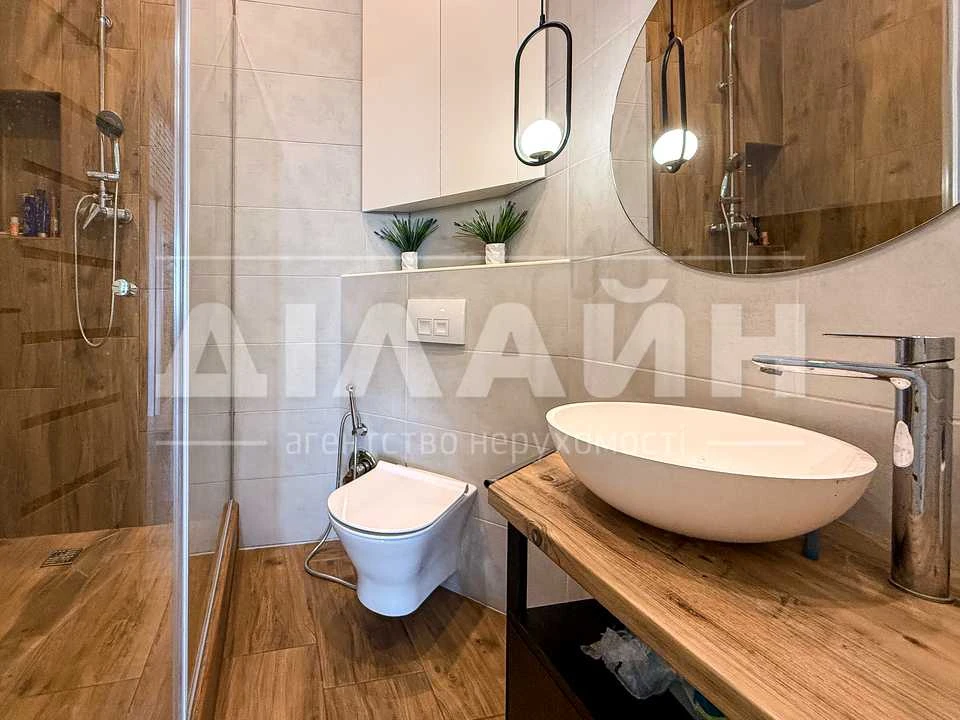 Apartment. Zaporizhzhia, Metallurgiv Ave.