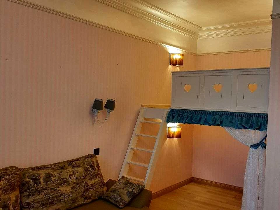 Квартира. Одеса, Добровольців вул. (Маршала Говорова)