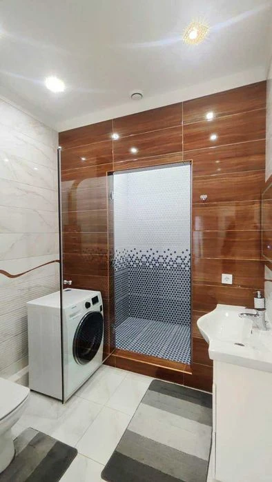 Продам 3 кімнатну квартиру в центрі Київського району