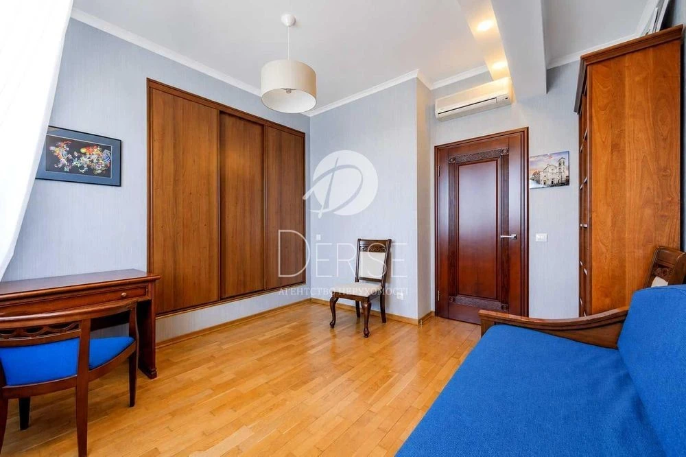 #15161 3K-Sale Holosiivskyi Demiivka Prospect Holosiivsk