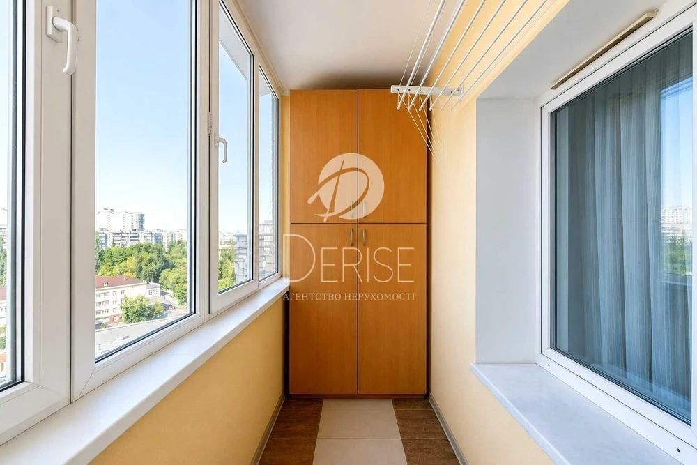 #15161 3K-Sale Holosiivskyi Demiivka Prospect Holosiivsk