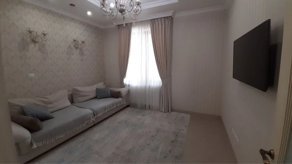 В продаже роскошный 2х этажный дом в районе Вузовского.