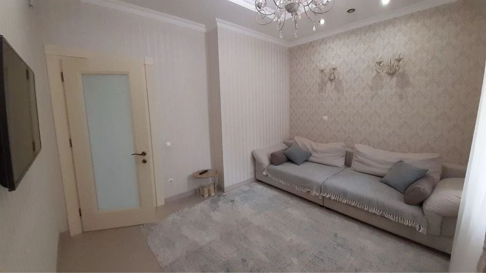 В продаже роскошный 2х этажный дом в районе Вузовского.