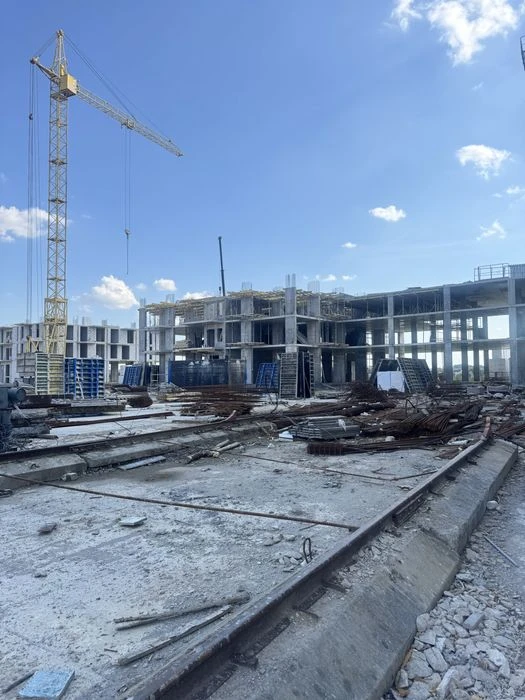 Продаж від забудовника 2 км кв - ЖК Озерні Вежі