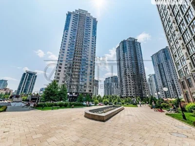 Продаж 4к квартири 132 кв. м на вул. Андрія Верхогляда 5 • I