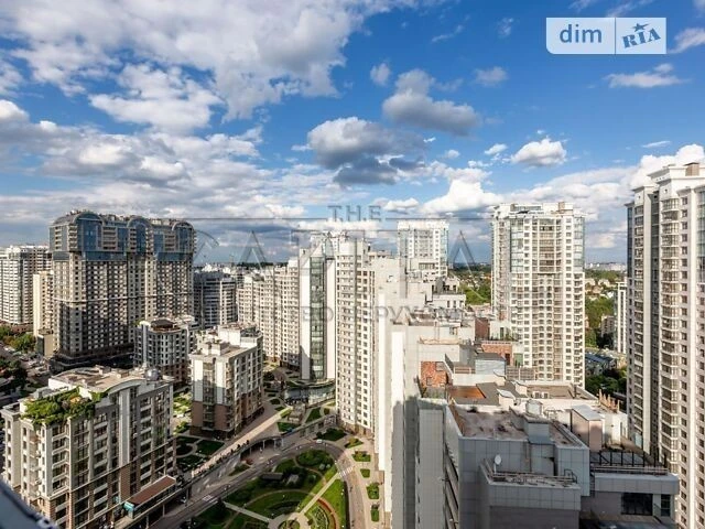 Продаж 7к квартири 346 кв. м на вул. Андрія Верхогляда 2 • I