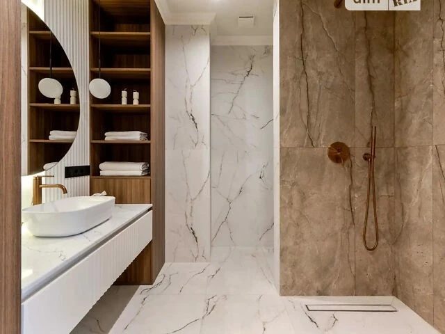 Продаж 3к квартири 82 кв. м на вул. Причальна 12 • ID 348456