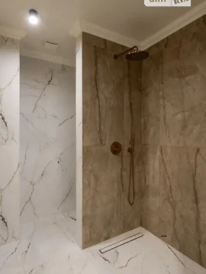 Продаж 3к квартири 82 кв. м на вул. Причальна 12 • ID 348456