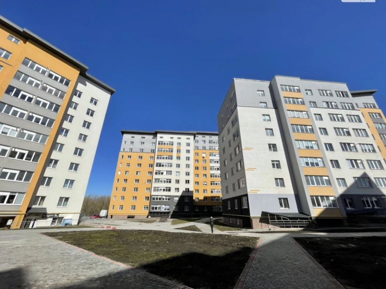 Продаж Квартира Авторинок