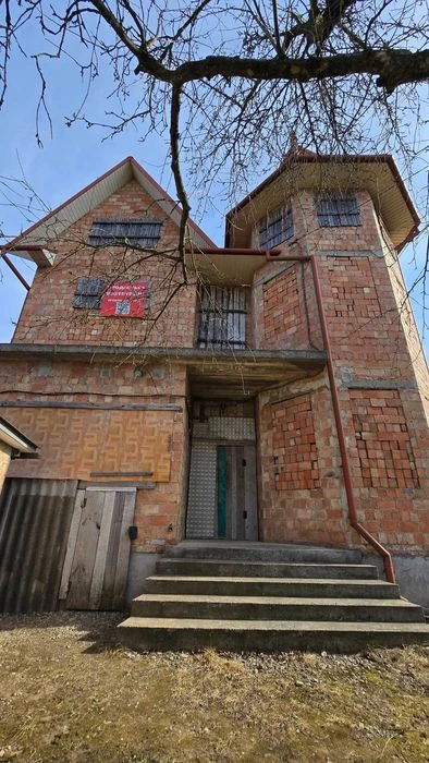 Продається Будинок 195 м², 5 кімнат, 6 соток — Жучка / Хотин