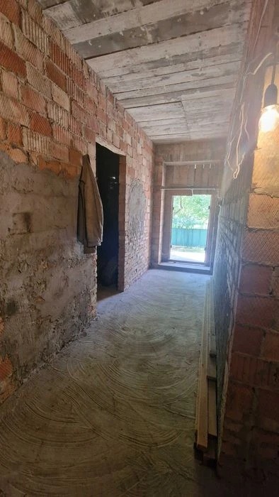 Продається Будинок 195 м², 5 кімнат, 6 соток — Жучка / Хотин