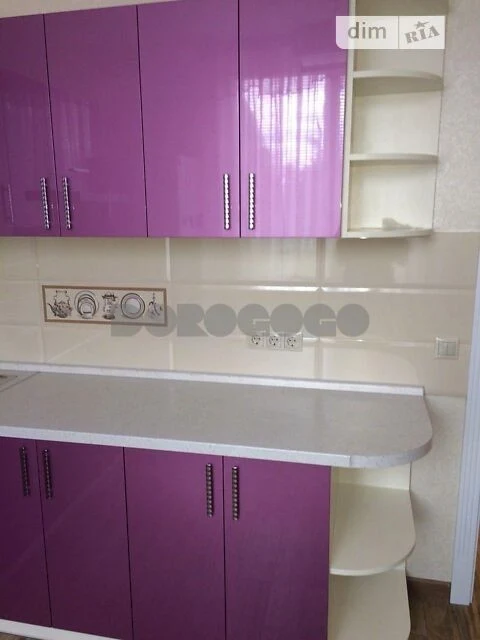 Продаж 1к квартири 46 кв. м на вул. Юлії Здановської 50/2 •
