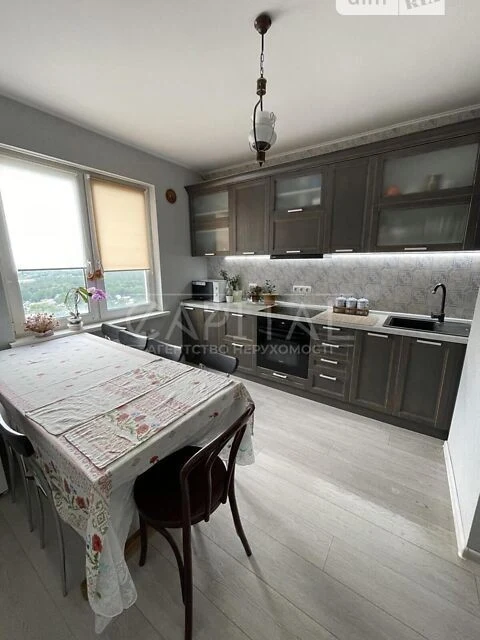 Продаж 2к квартири 67 кв. м на вул. Климента Квітки 1А • ID