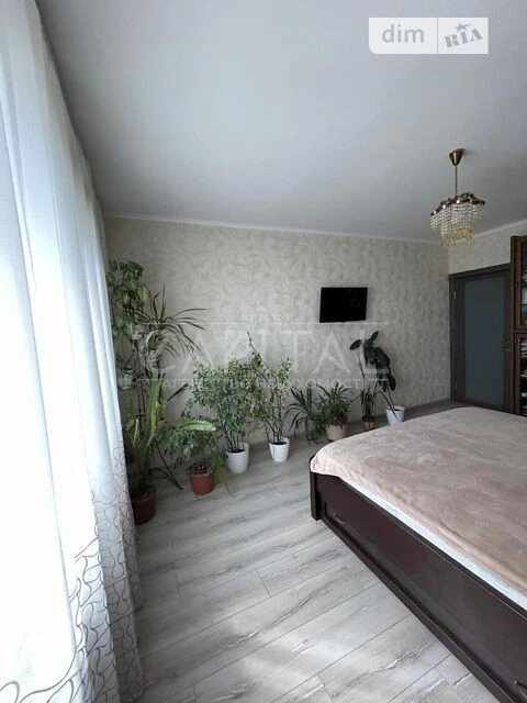 Продаж 2к квартири 67 кв. м на вул. Климента Квітки 1А • ID