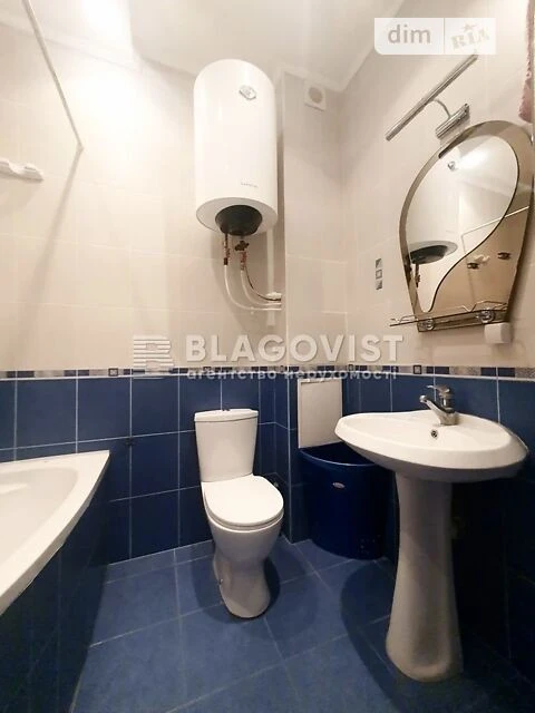 Продаж 1к квартири 58.9 кв. м на просп. Володимира Івасюка 8