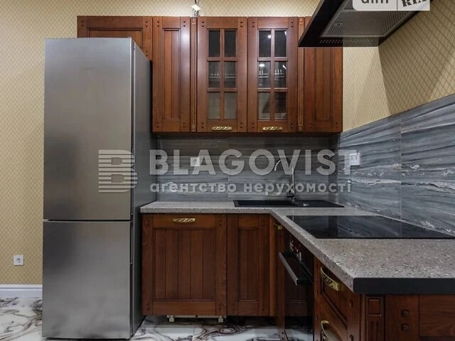 Продаж 1к квартири 66 кв. м на вул. Коновальця Євгена 34А •