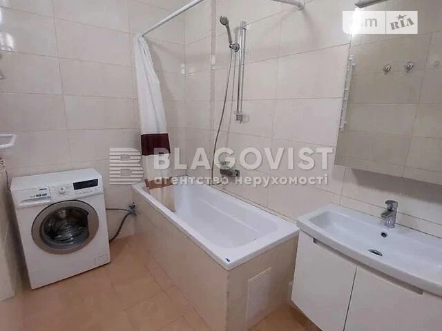 Продаж 2к квартири 81.2 кв. м на просп. Берестейський 131А •