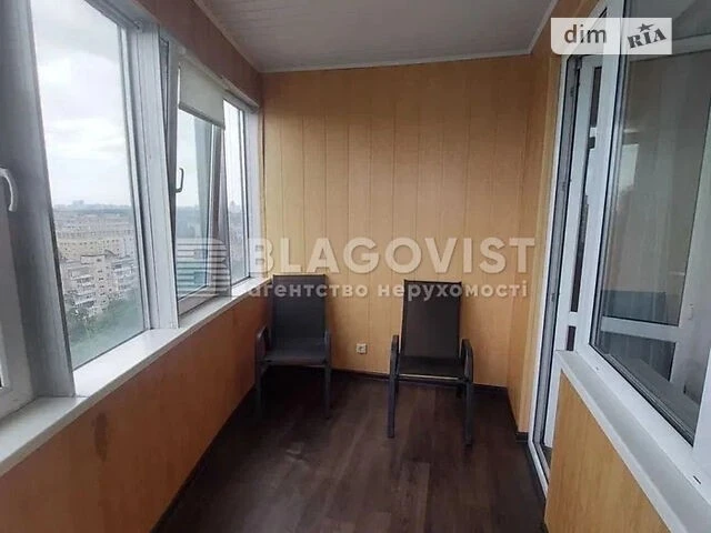 Продаж 2к квартири 81.2 кв. м на просп. Берестейський 131А •
