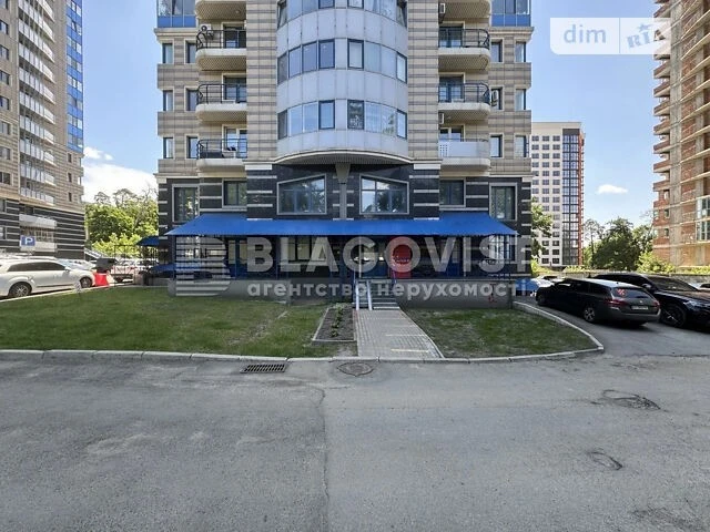 Продаж 2к квартири 81.2 кв. м на просп. Берестейський 131А •