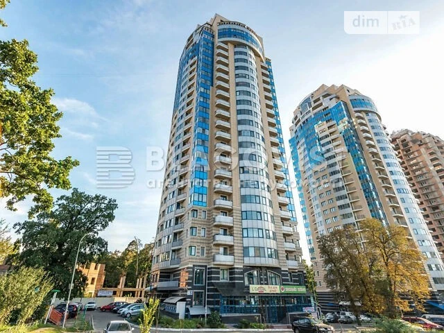 Продаж 2к квартири 81.2 кв. м на просп. Берестейський 131А •