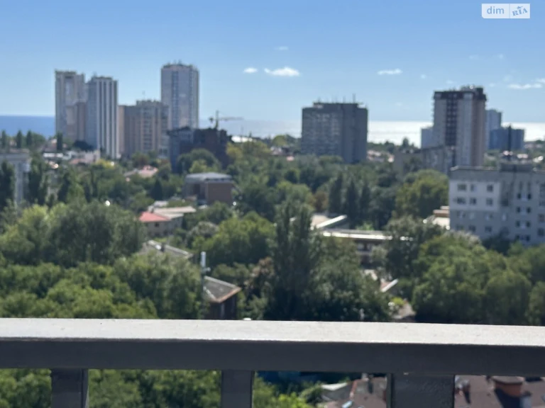 Продаж Квартира Середній Фонтан