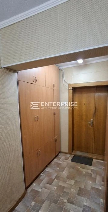 No commission Akademmistechko Sale 4k apartment M. Popovy St.