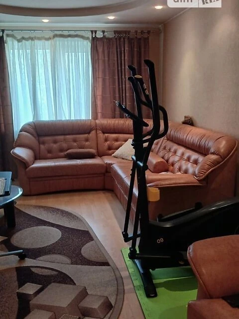 Продаж 3к квартири 90.2 кв. м на вул. Вишняківська 5Б • ID 3