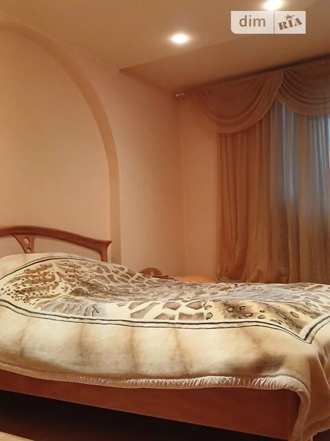 Продаж 3к квартири 90.2 кв. м на вул. Вишняківська 5Б • ID 3