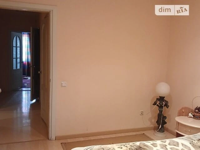 Продаж 3к квартири 90.2 кв. м на вул. Вишняківська 5Б • ID 3