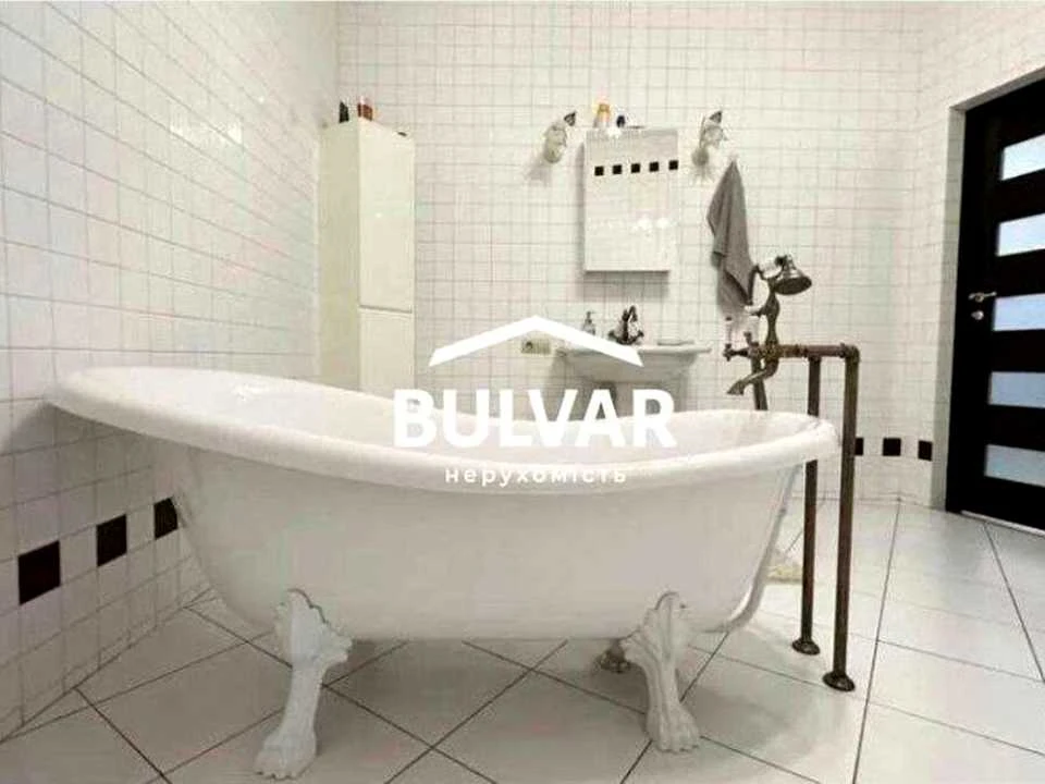 Apartment. Kharkiv, Bannyi lane.