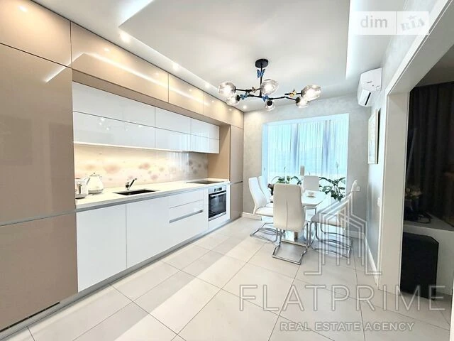 Продаж 3к квартири 85 кв. м на вул. Метрологічна 52 • ID 348